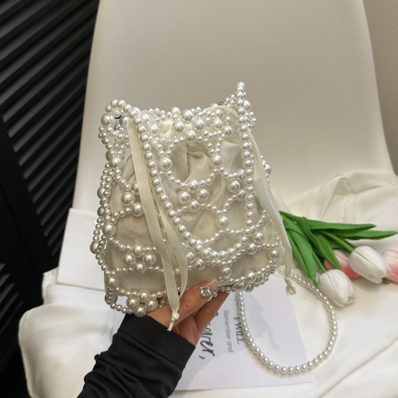 Luxury Bags On Sales - Белые сумки-ведра с бисером, на плечо