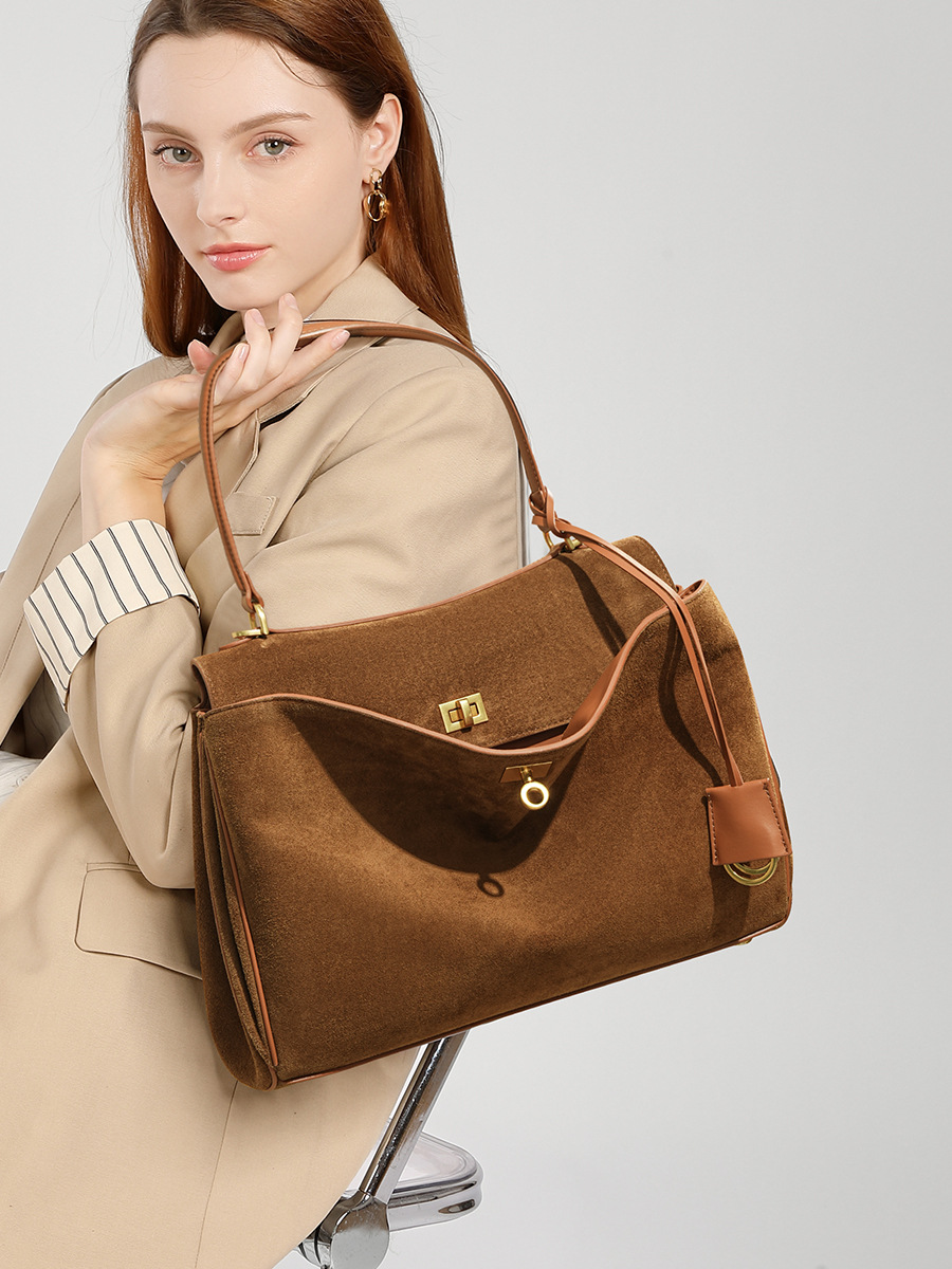 Осенне-зимняя женская сумка из – обзор и цена Luxury Bags Tote
